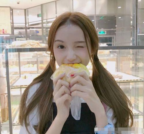 网红馥雅吃瓜,揭秘吃瓜背后的娱乐生态 第1张 网红馥雅吃瓜,揭秘吃瓜背后的娱乐生态 第1张